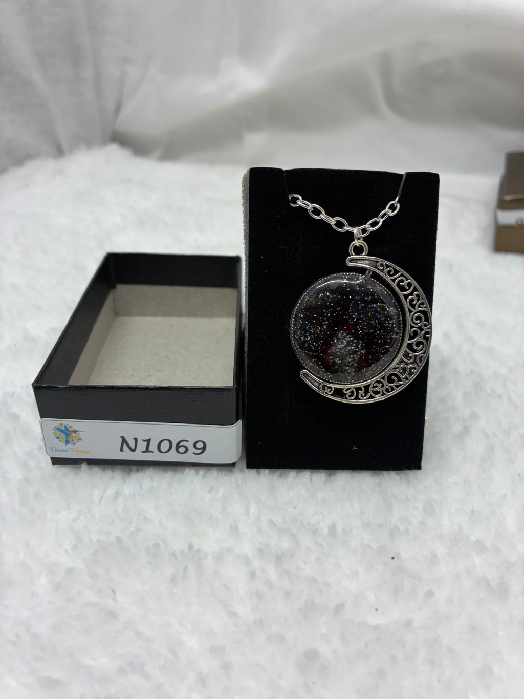 N1069