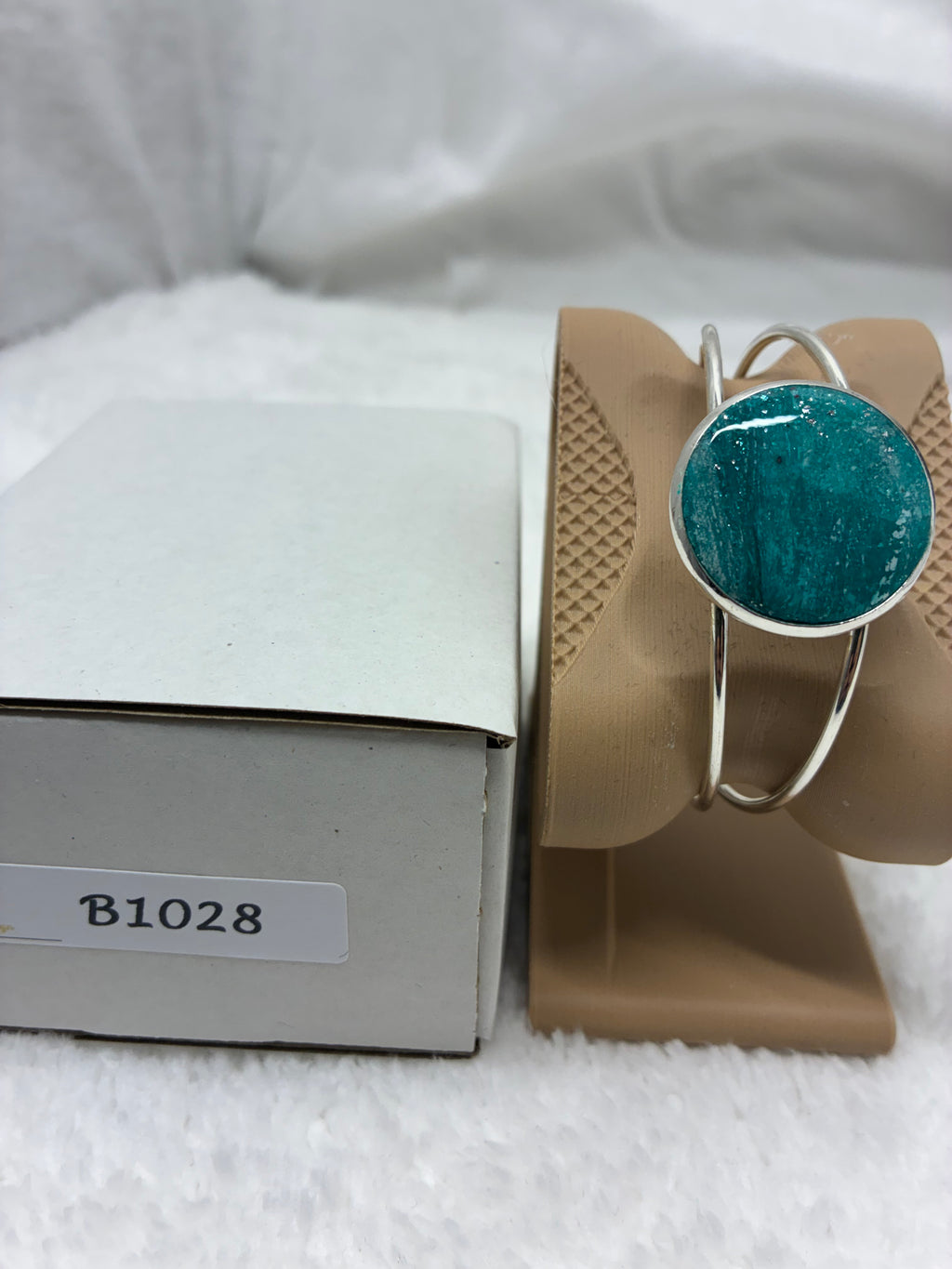 B1028