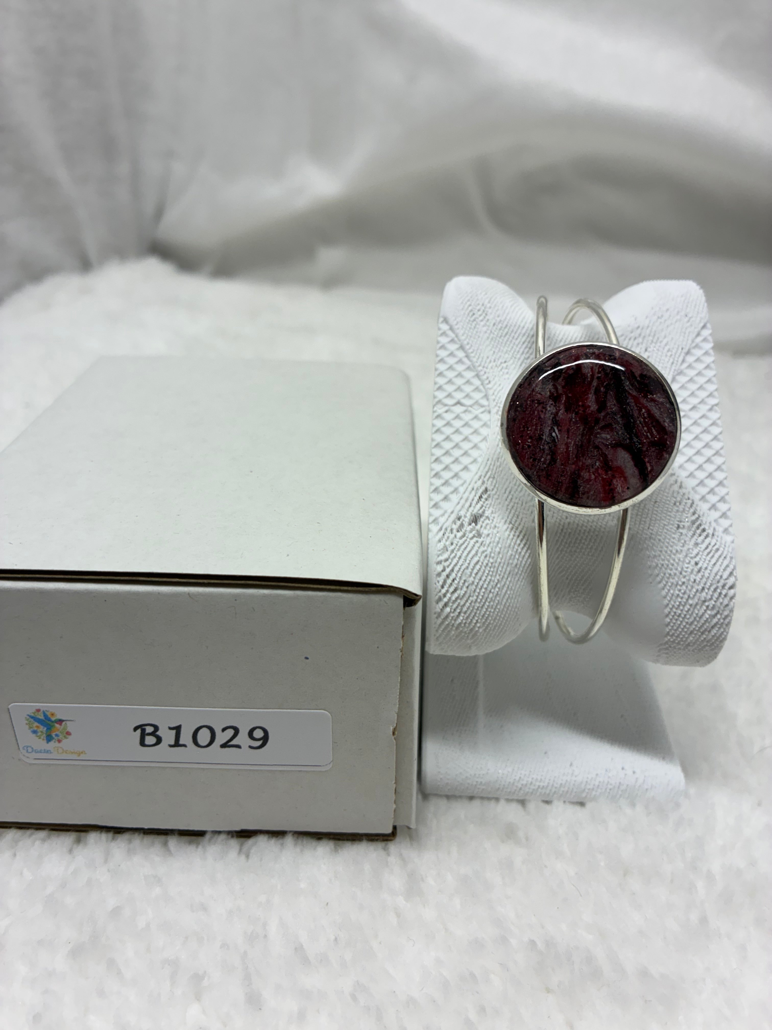 B1029