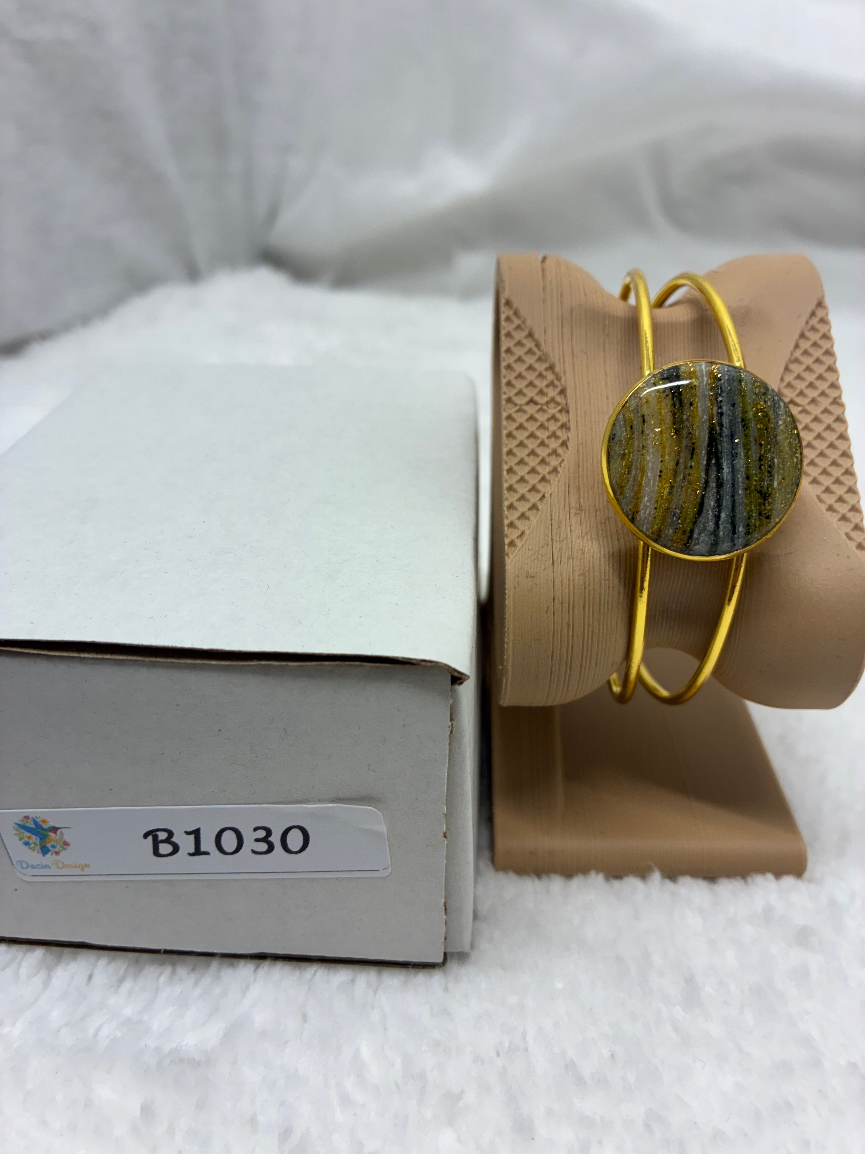 B1030