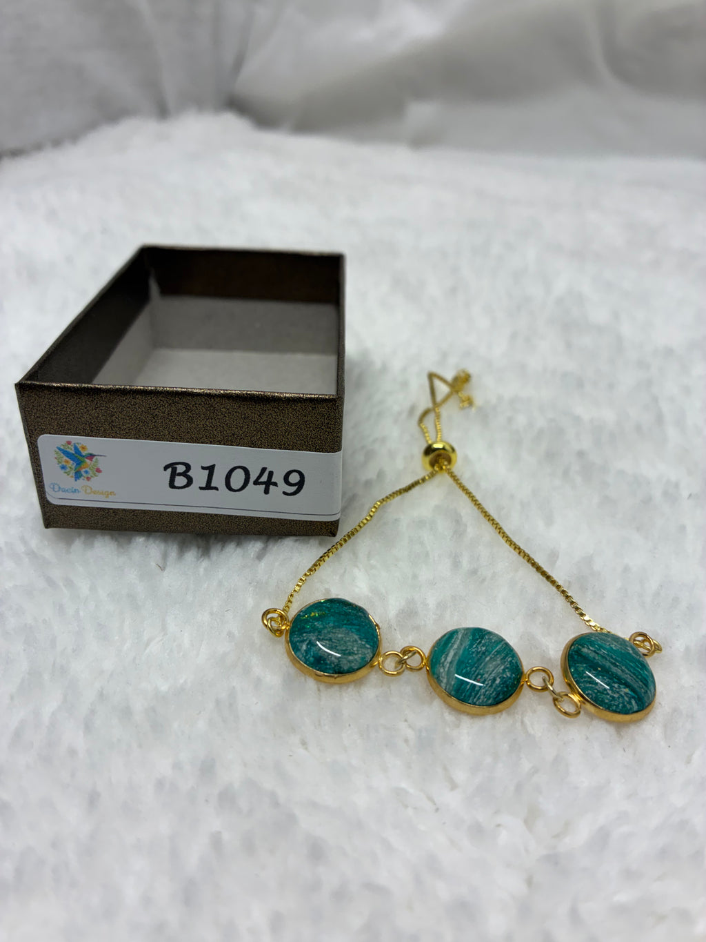 B1049