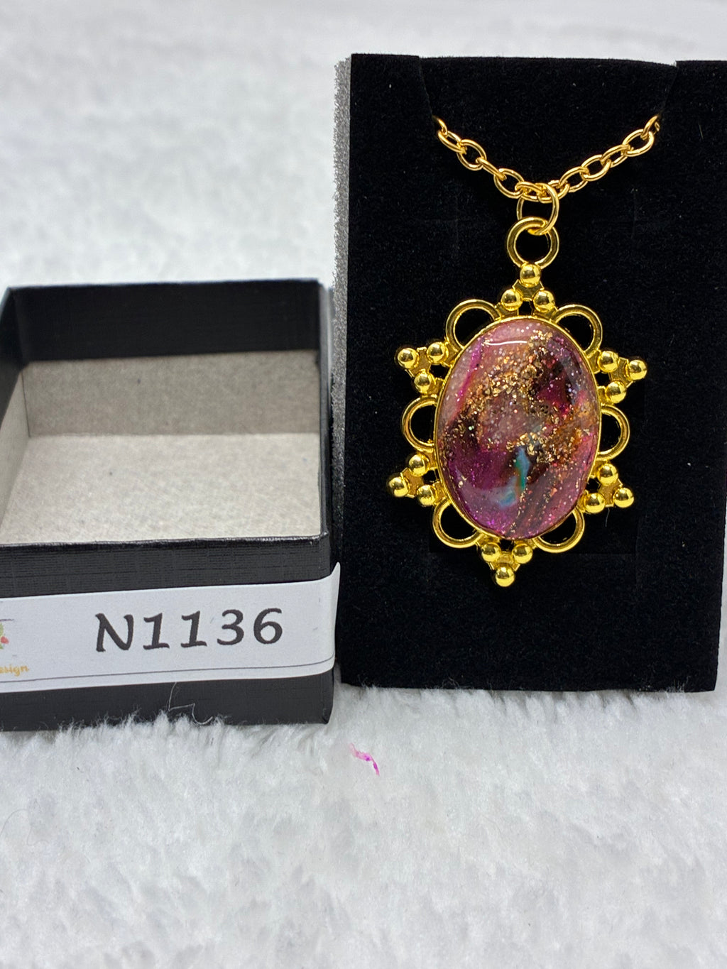 N1136