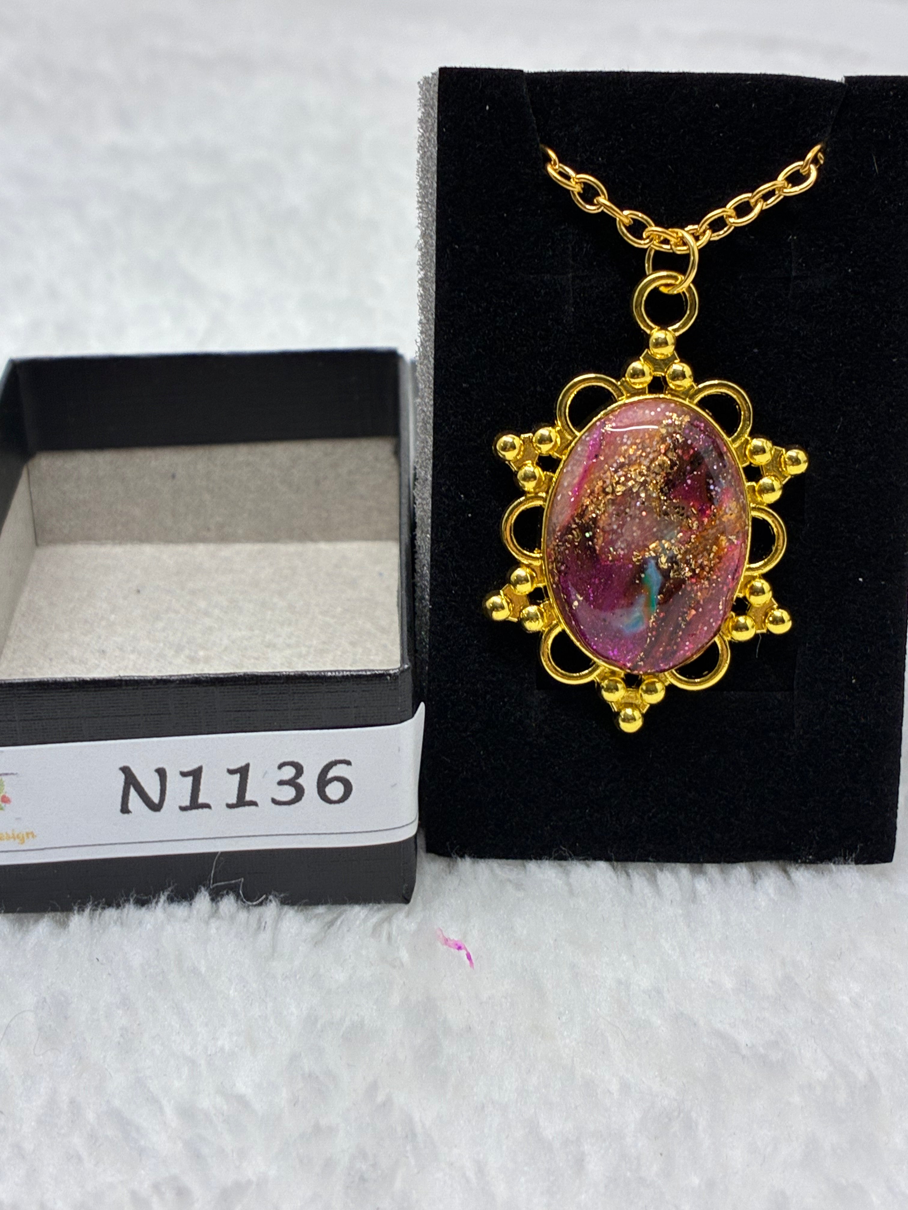N1136