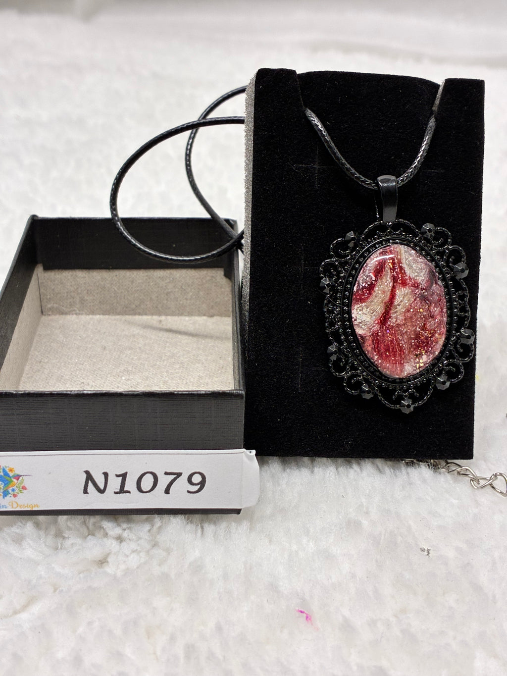 N1079