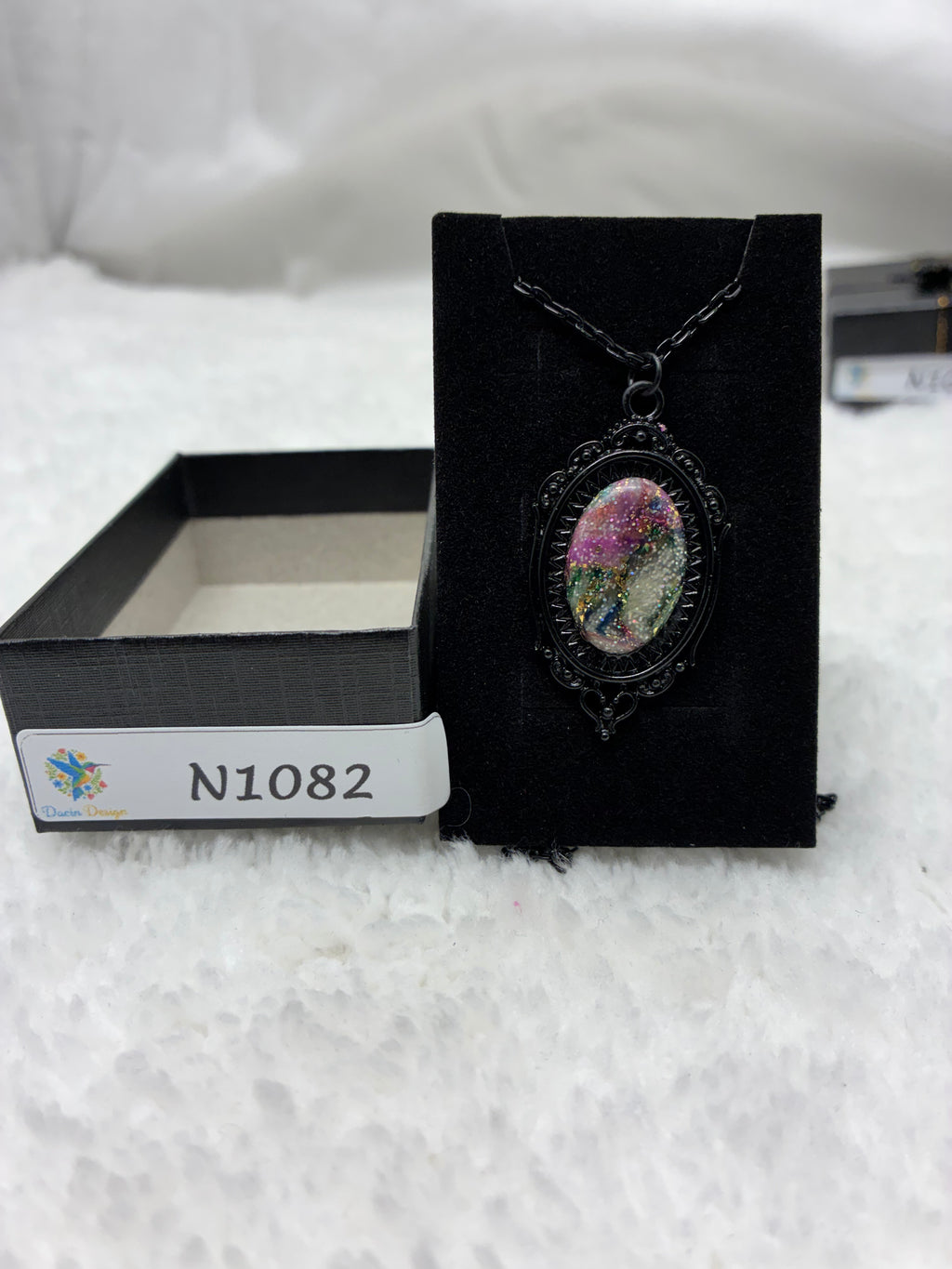 N1082